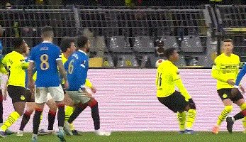 首页咪咕体育直播入口-【欧联杯】中卫送点+乌龙 多特主场先丢3球2比4惨败