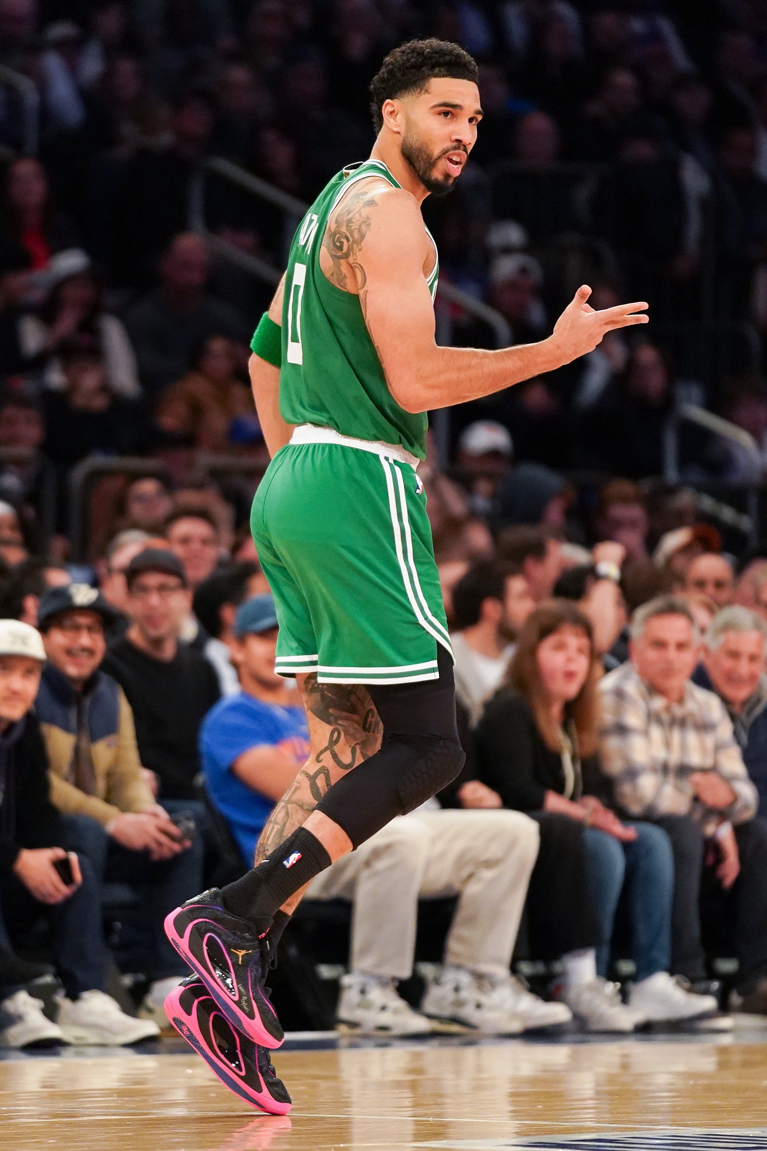 咪咕体育官网-记者：希望塔图姆能对自己更宽容一些 一步一步慢慢来